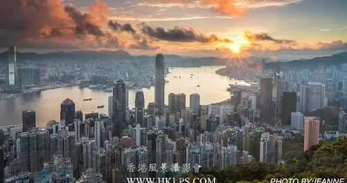 正在播放风间由美中文字幕-正在播放，风间由美的中文字幕——跨越语言与文化的艺术魅力